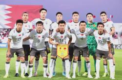 lol季中赛-印尼队险胜韩国队，黄鸭组合扛起全队