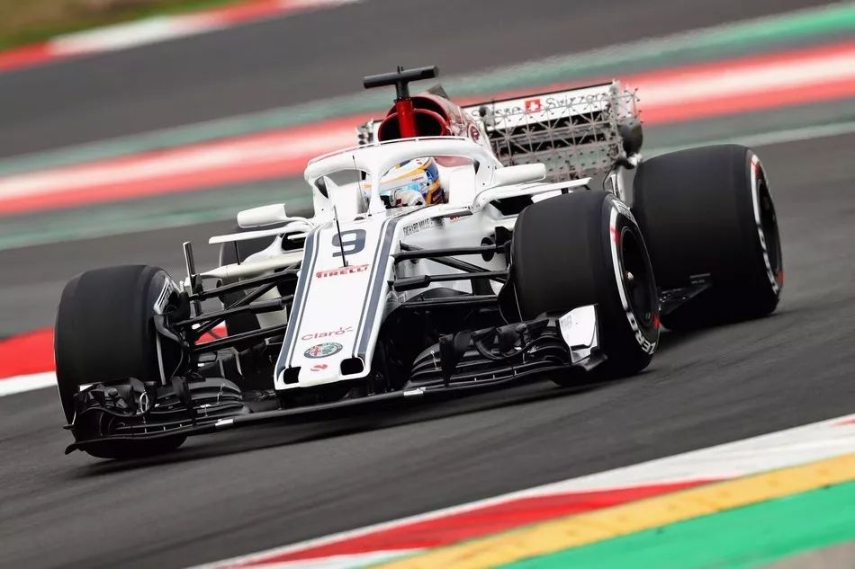 关于索伯车队碾压雷诺车队,拉塞尔带队取胜的信息 关于索伯车队碾压雷诺车队,拉塞尔带队取胜的信息