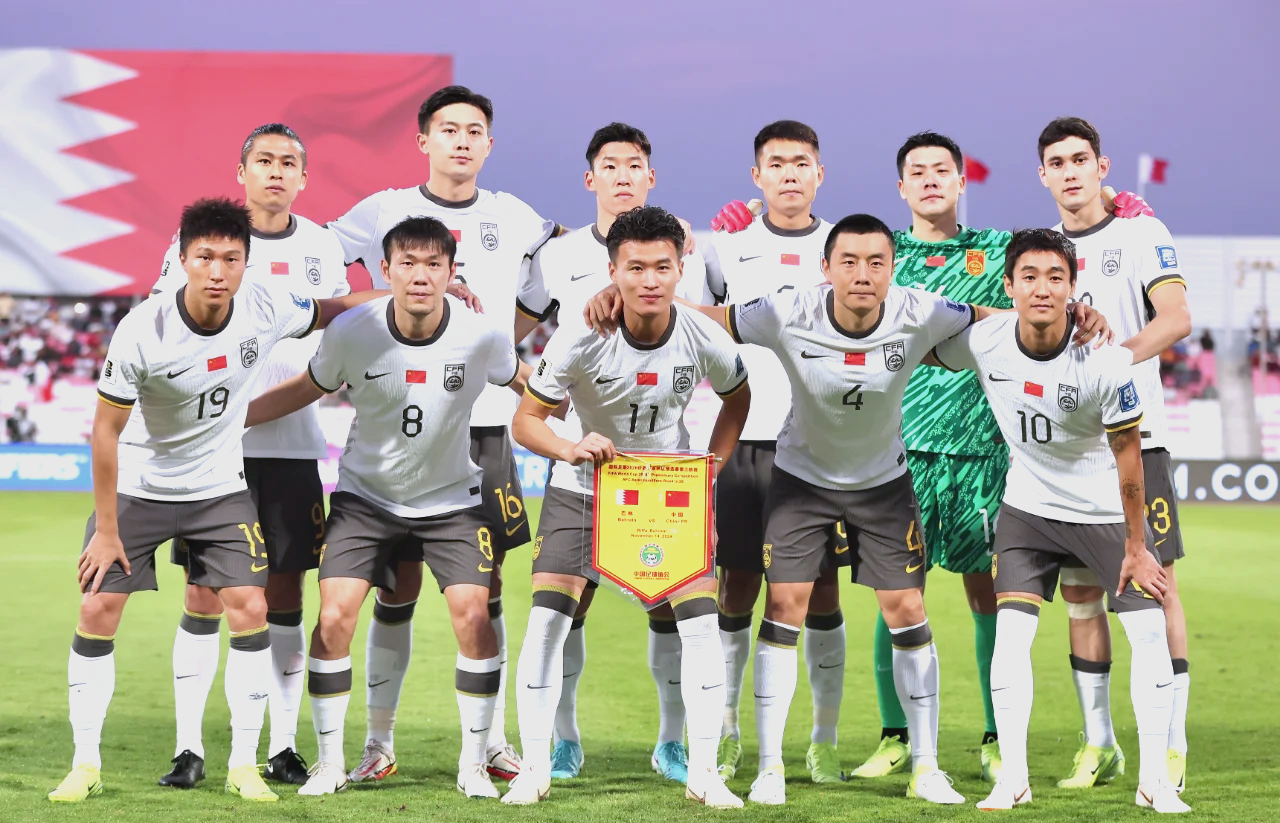 印尼队险胜韩国队，黄鸭组合扛起全队